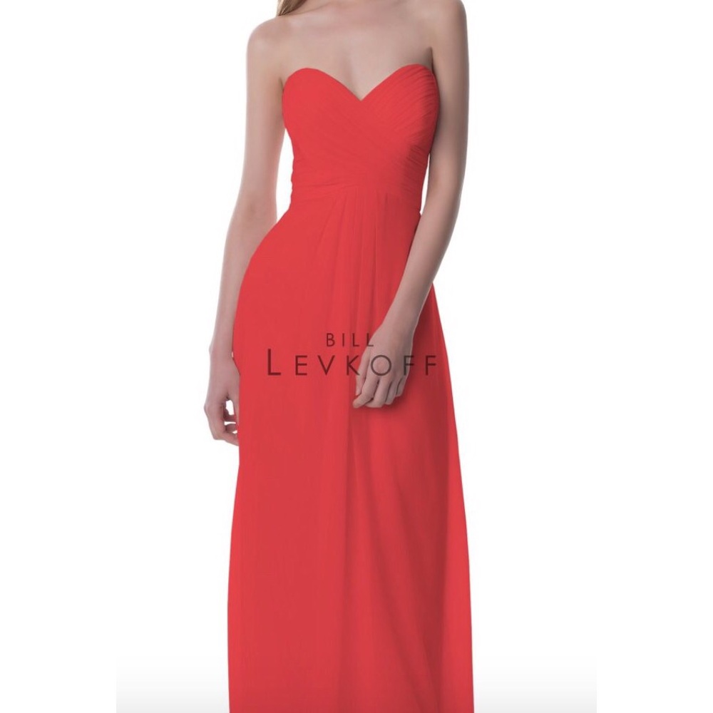 Strapless sweetheart gown